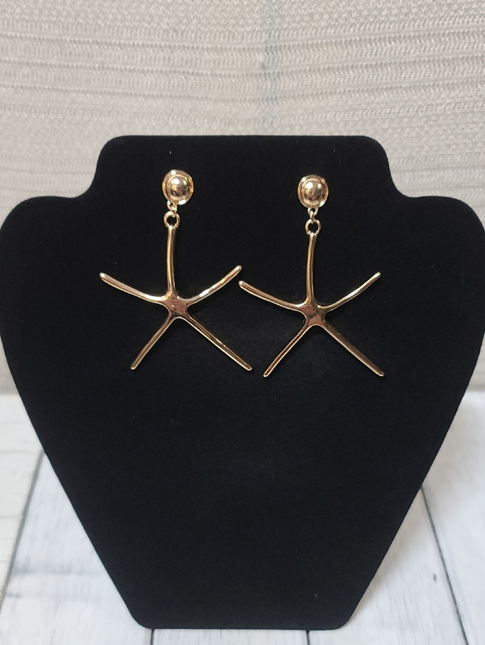 Starfish Drop Stud Gold Tone Earrings - Cruise Vacation Beach STURDY set NWT - Picture 4 of 8